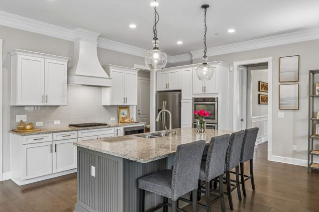 1052 Lawson Ln, Nolensville, TN 37135
