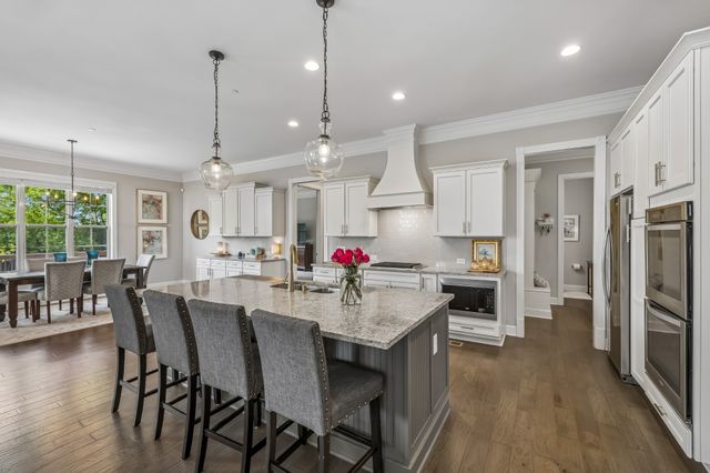 1052 Lawson Ln, Nolensville, TN 37135