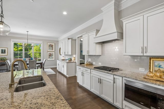 1052 Lawson Ln, Nolensville, TN 37135