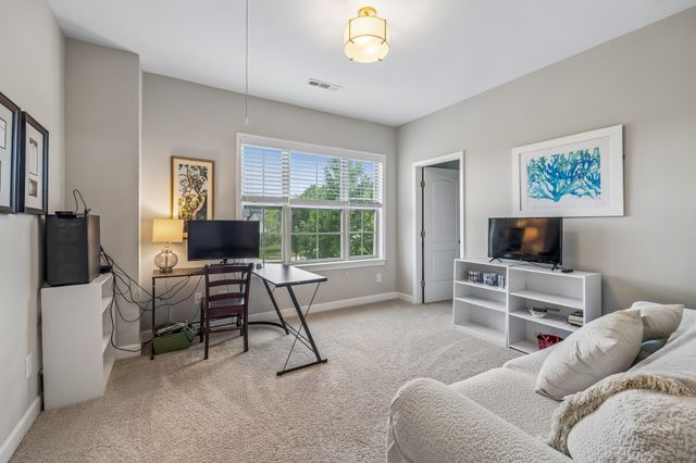 1052 Lawson Ln, Nolensville, TN 37135