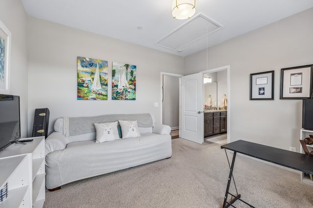 1052 Lawson Ln, Nolensville, TN 37135
