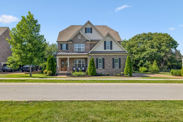 1052 Lawson Ln, Nolensville, TN 37135