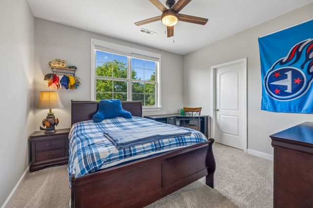 1052 Lawson Ln, Nolensville, TN 37135