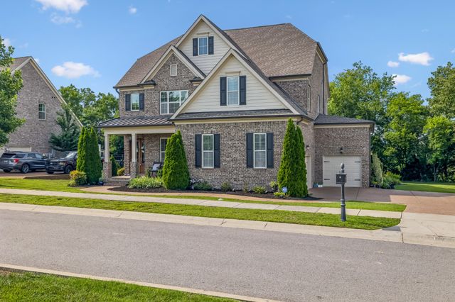 1052 Lawson Ln, Nolensville, TN 37135