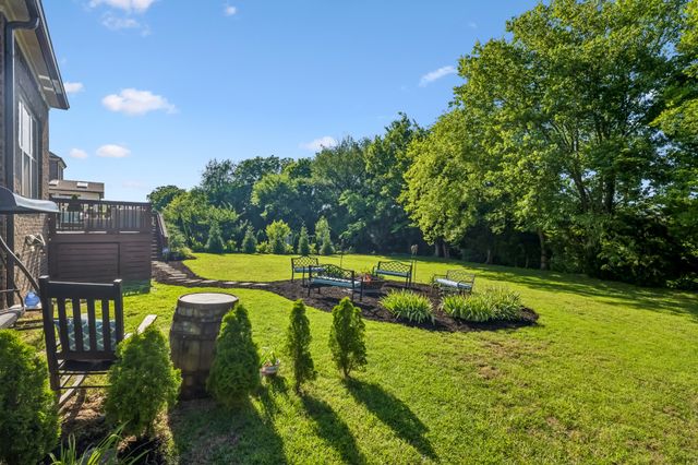 1052 Lawson Ln, Nolensville, TN 37135