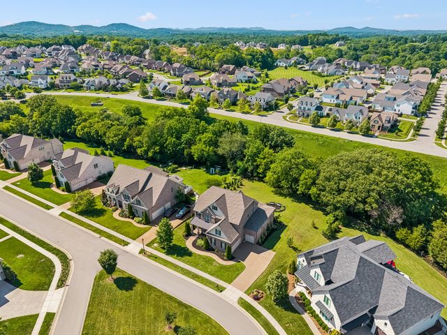 1052 Lawson Ln, Nolensville, TN 37135