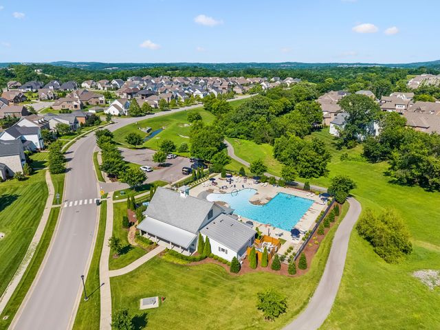 1052 Lawson Ln, Nolensville, TN 37135