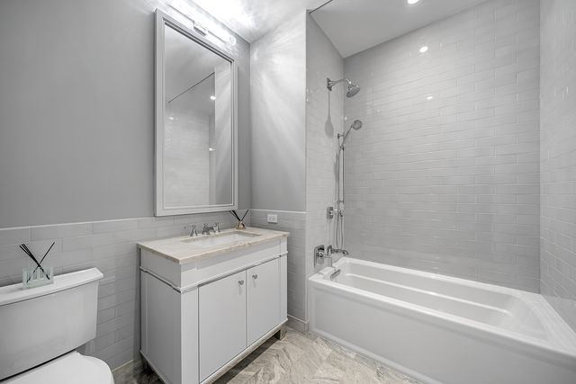 451 E Grand Avenue 4804, Chicago, IL 60611