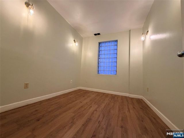 516 51st Street, West New York, NJ 07093