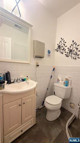 516 51st Street, West New York, NJ 07093