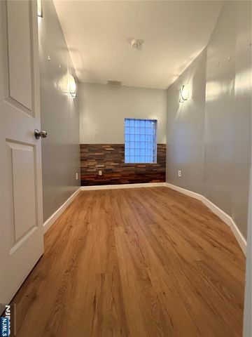 516 51st Street, West New York, NJ 07093