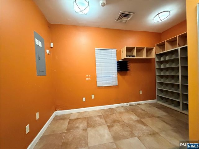 516 51st Street, West New York, NJ 07093
