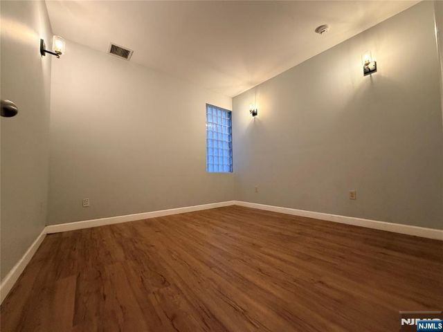516 51st Street, West New York, NJ 07093