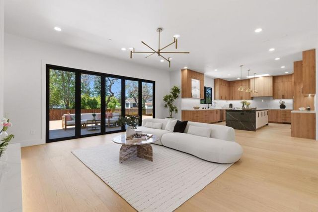 2316 Loma Prieta Lane, Menlo Park, CA 94025