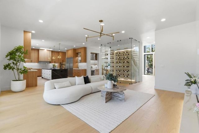 2316 Loma Prieta Lane, Menlo Park, CA 94025