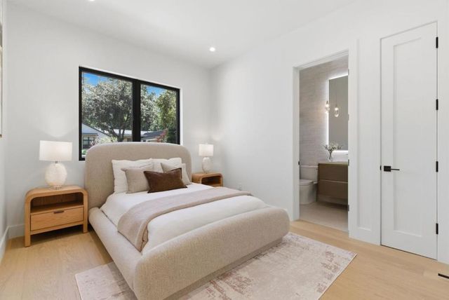 2316 Loma Prieta Lane, Menlo Park, CA 94025