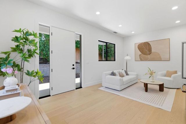 2316 Loma Prieta Lane, Menlo Park, CA 94025