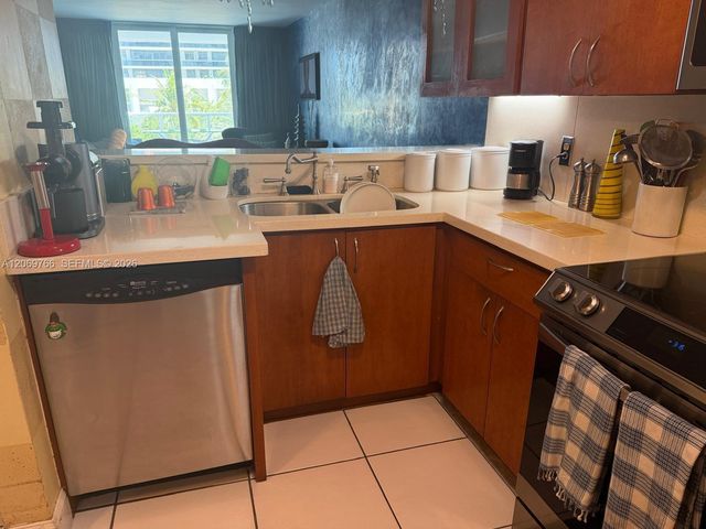5880 Collins Avenue 406, Miami Beach, FL 33140