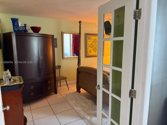5880 Collins Avenue 406, Miami Beach, FL 33140