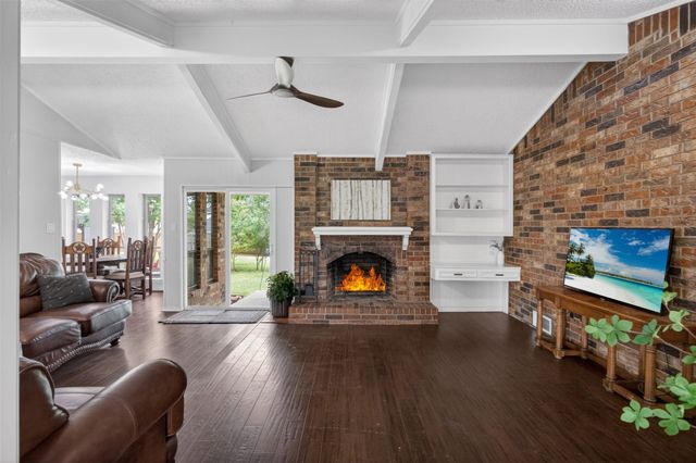 4607 Sachse Road, Sachse, TX 75048