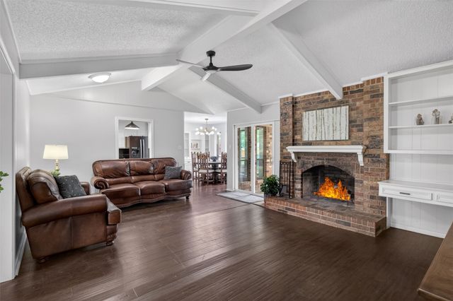 4607 Sachse Road, Sachse, TX 75048