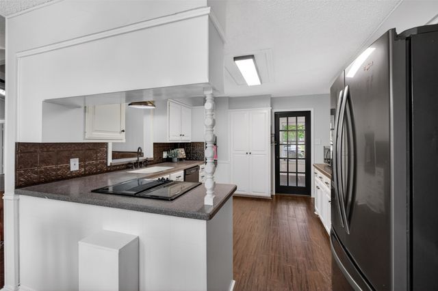 4607 Sachse Road, Sachse, TX 75048