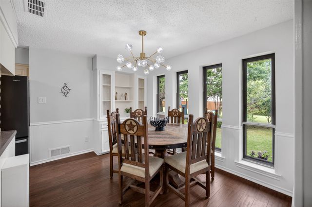 4607 Sachse Road, Sachse, TX 75048