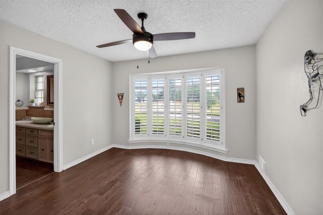 4607 Sachse Road, Sachse, TX 75048
