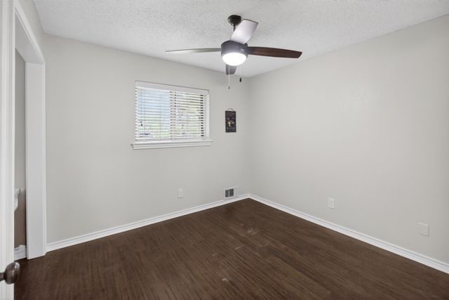 4607 Sachse Road, Sachse, TX 75048
