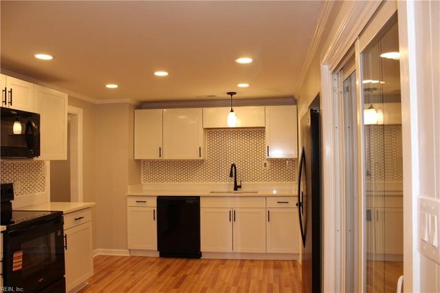 2004 Winfree RD, Hampton, VA 23663