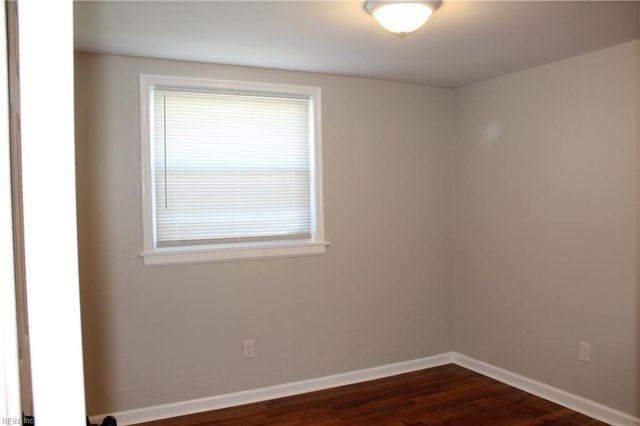 2004 Winfree RD, Hampton, VA 23663