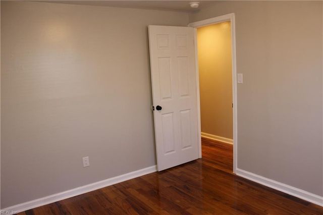 2004 Winfree RD, Hampton, VA 23663