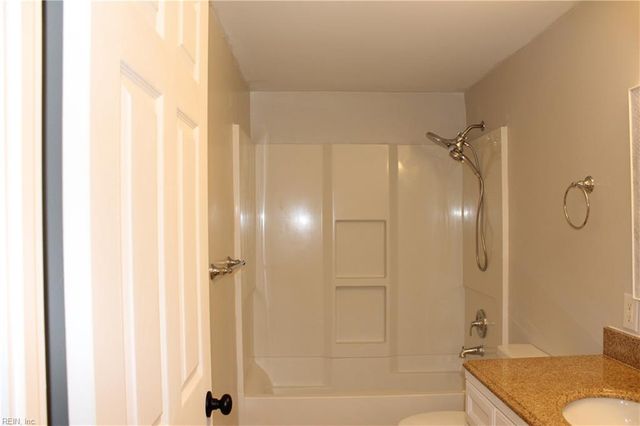 2004 Winfree RD, Hampton, VA 23663