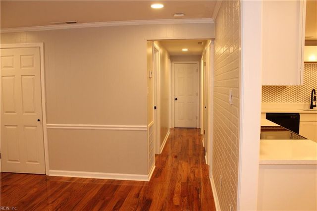 2004 Winfree RD, Hampton, VA 23663