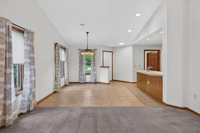 669 Springbrook Circle, Deforest, WI 53532
