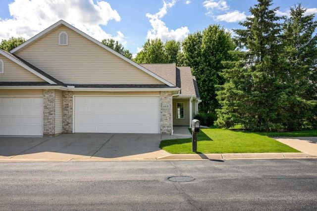 669 Springbrook Circle, Deforest, WI 53532