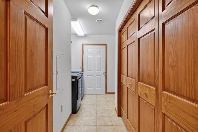 669 Springbrook Circle, Deforest, WI 53532