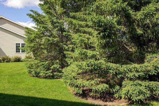 669 Springbrook Circle, Deforest, WI 53532