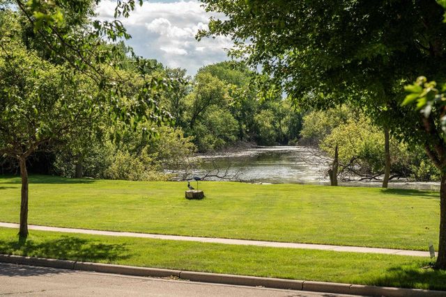 669 Springbrook Circle, Deforest, WI 53532