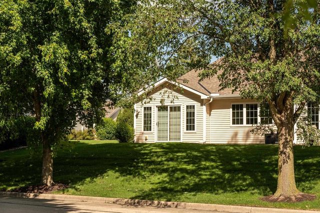 669 Springbrook Circle, Deforest, WI 53532
