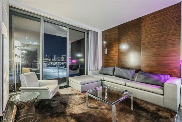 4381 West Flamingo Road 912, Las Vegas, NV 89103