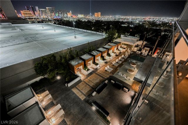 4381 West Flamingo Road 912, Las Vegas, NV 89103