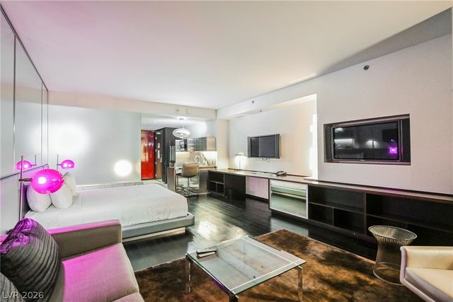 4381 West Flamingo Road 912, Las Vegas, NV 89103