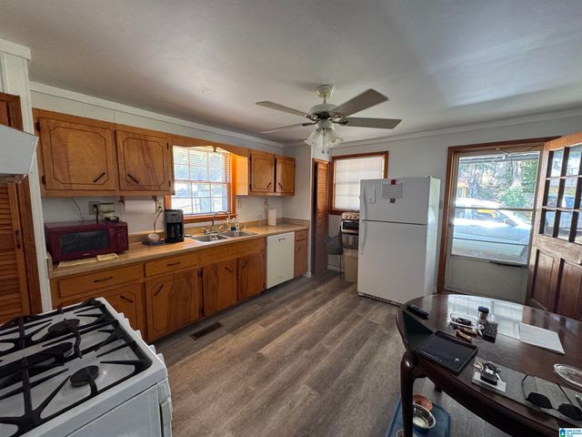 206R W GLADE ROAD, Anniston, AL 36206