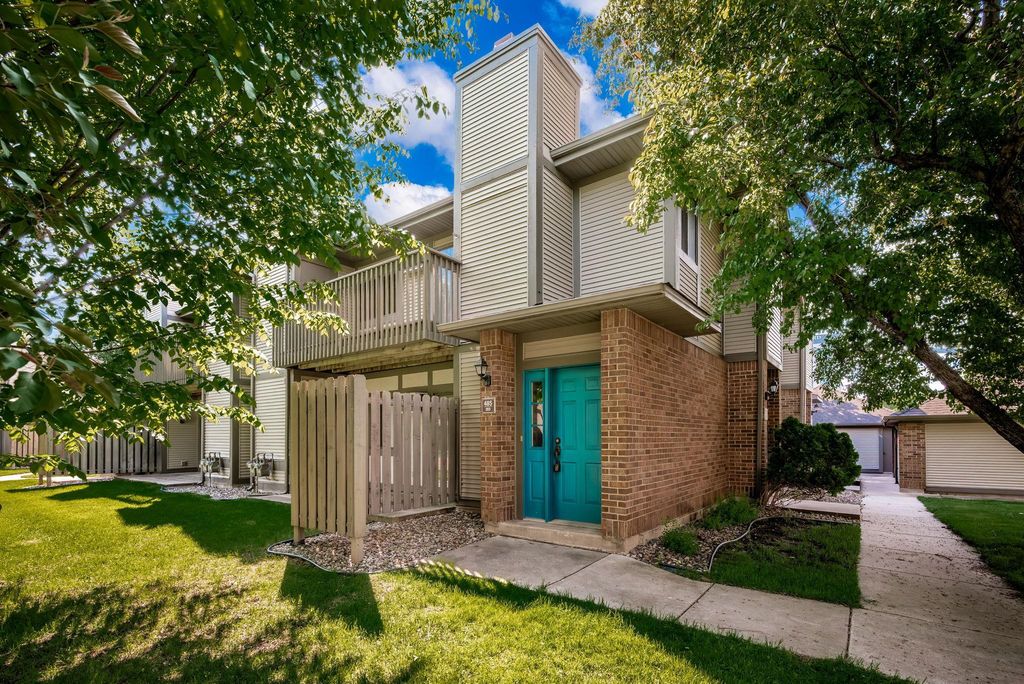 485 Shelard Parkway 203, Saint Louis Park, MN 55426