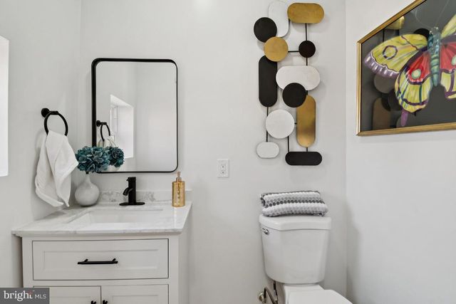 3004 OAKLEY AVE, Baltimore, MD 21215