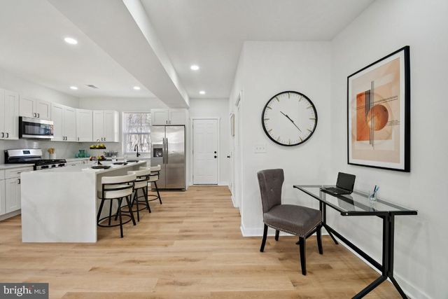 3004 OAKLEY AVE, Baltimore, MD 21215