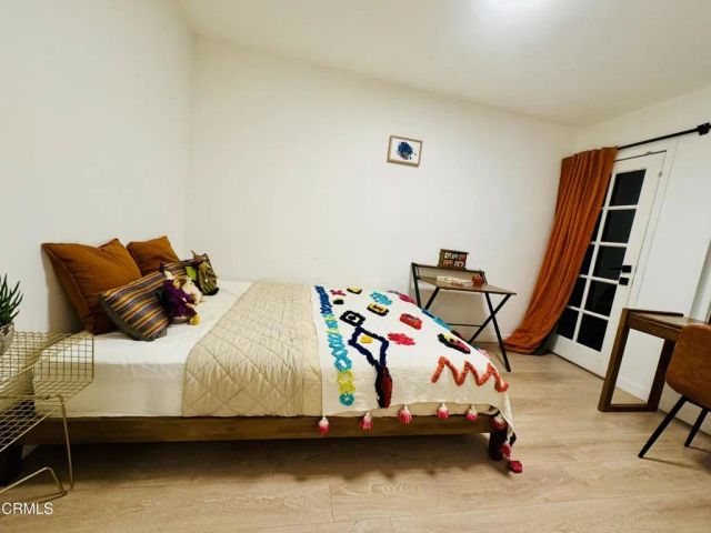 1086 Hollygrove Lane, Altadena, CA 91001