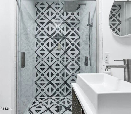 1086 Hollygrove Lane, Altadena, CA 91001