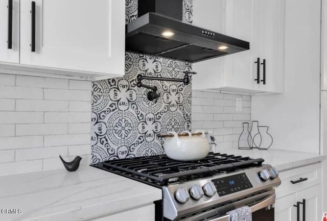 1086 Hollygrove Lane, Altadena, CA 91001